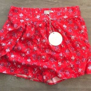 WILD HONEY | Floral Flirty Shorts